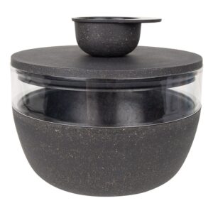 District 70 bamboo treat jar. Beholder til godbidder for at holde dem friske i længere tid. Holdbart produkt til hunde.