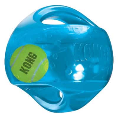 KONG Jumbler Ball 2-i-1 legebold til hunden, med indbygget tennisbold & piv, fremstillet af robust termoplastisk gummi, håndtag gør det nemmere at samle bolden op & kaste. Hundelegetøj, aktiveringslegetøj
